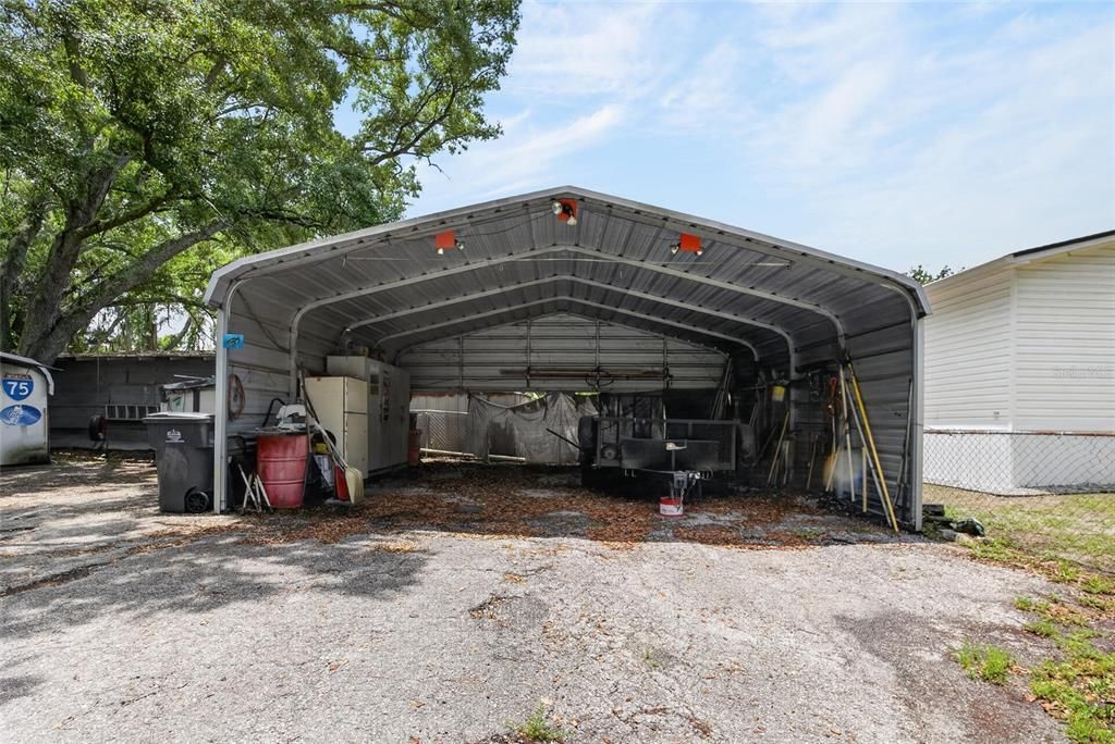 For Sale: $130,000 (2 beds, 2 baths, 700 Square Feet)
