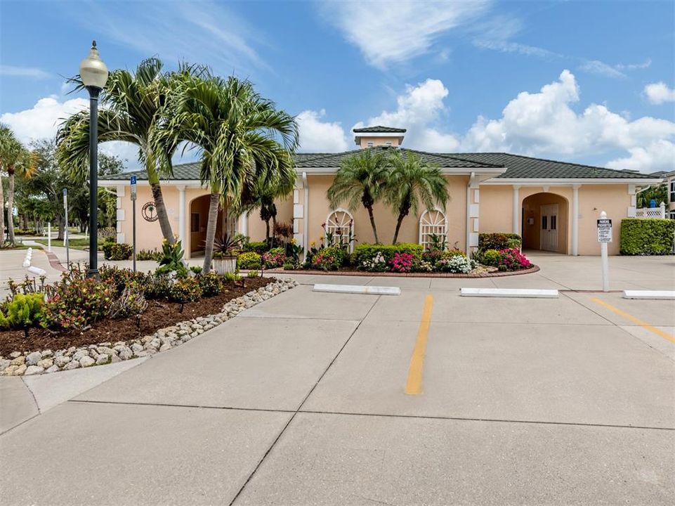 For Sale: $365,000 (3 beds, 2 baths, 1524 Square Feet)