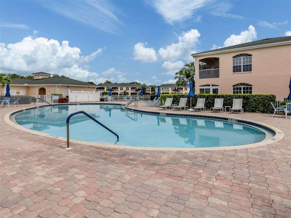 For Sale: $365,000 (3 beds, 2 baths, 1524 Square Feet)