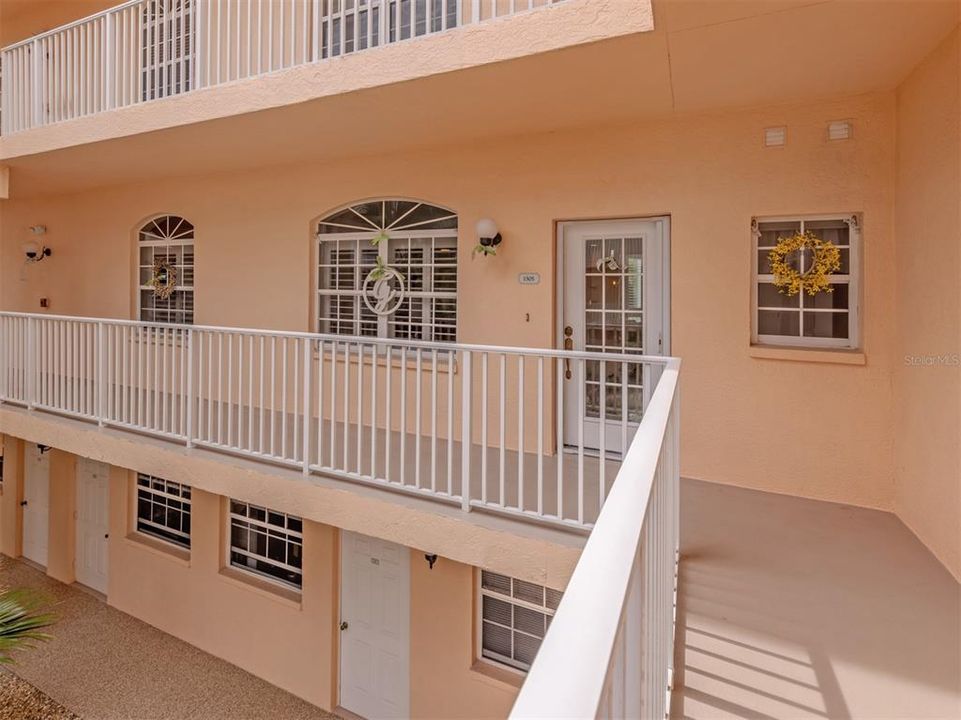 For Sale: $365,000 (3 beds, 2 baths, 1524 Square Feet)