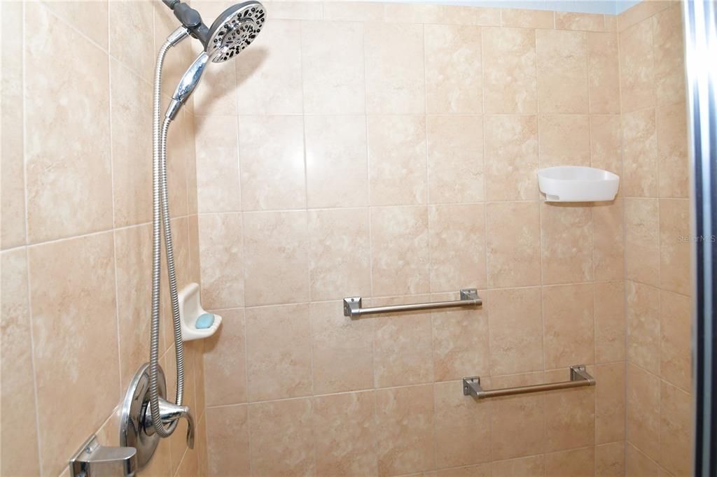 В аренду: $2,500 (2 спален, 2 ванн, 1156 Квадратных фут)