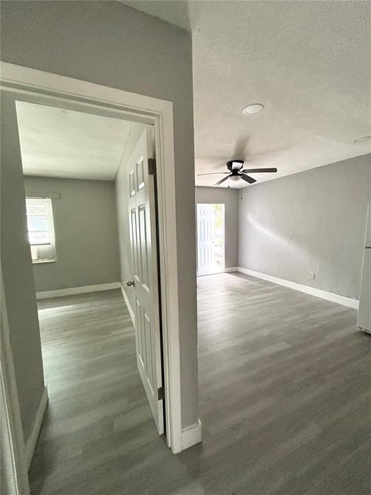 For Rent: $1,000 (2 beds, 1 baths, 650 Square Feet)