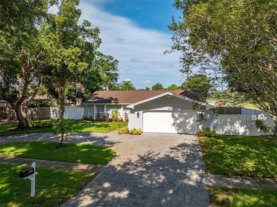 For Sale: $610,000 (3 beds, 3 baths, 1716 Square Feet)