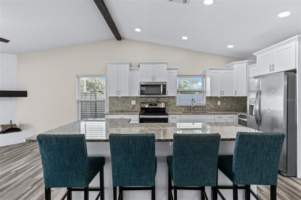 For Sale: $610,000 (3 beds, 3 baths, 1716 Square Feet)