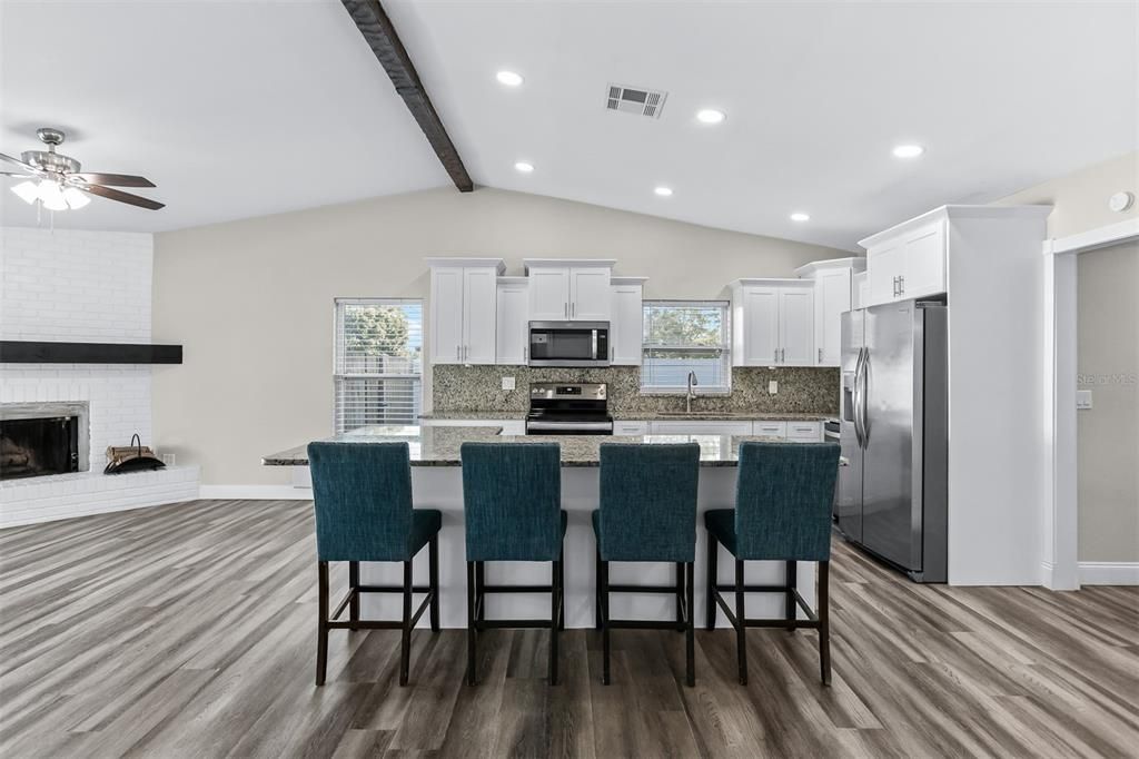 For Sale: $610,000 (3 beds, 3 baths, 1716 Square Feet)