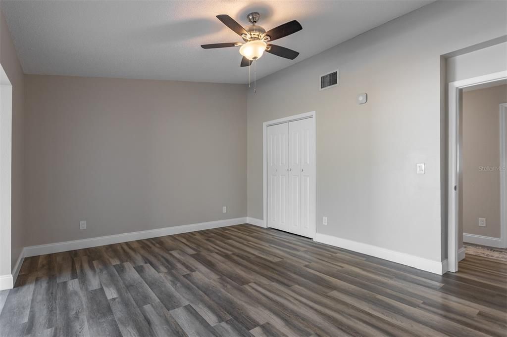 For Sale: $610,000 (3 beds, 3 baths, 1716 Square Feet)