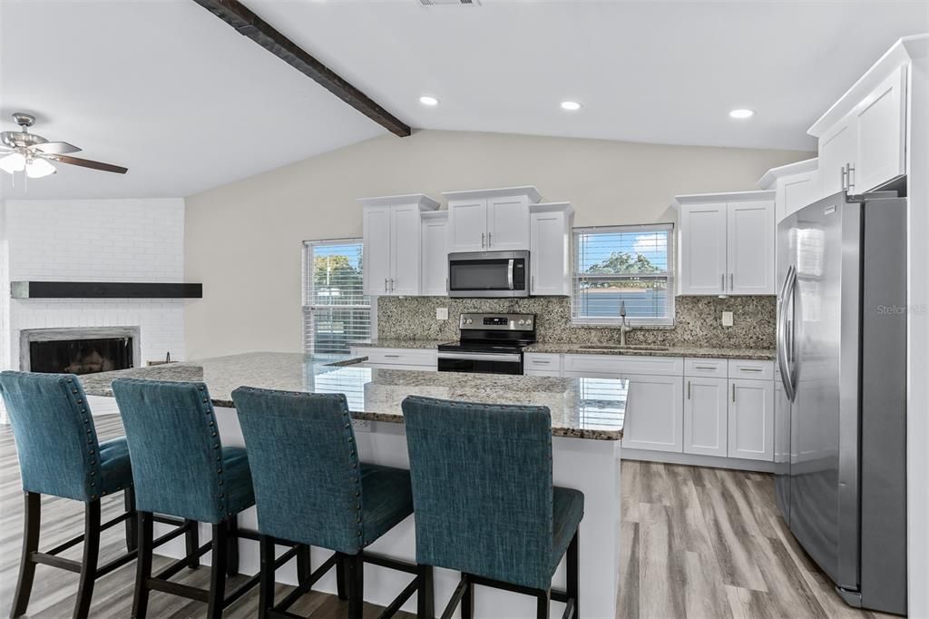 For Sale: $610,000 (3 beds, 3 baths, 1716 Square Feet)