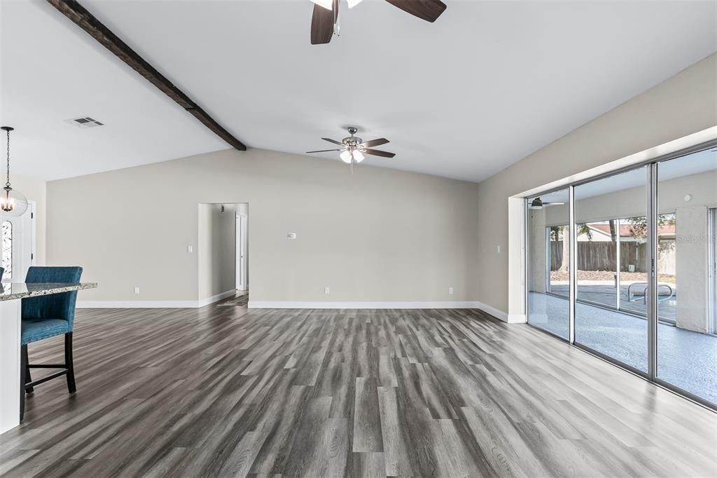 For Sale: $610,000 (3 beds, 3 baths, 1716 Square Feet)