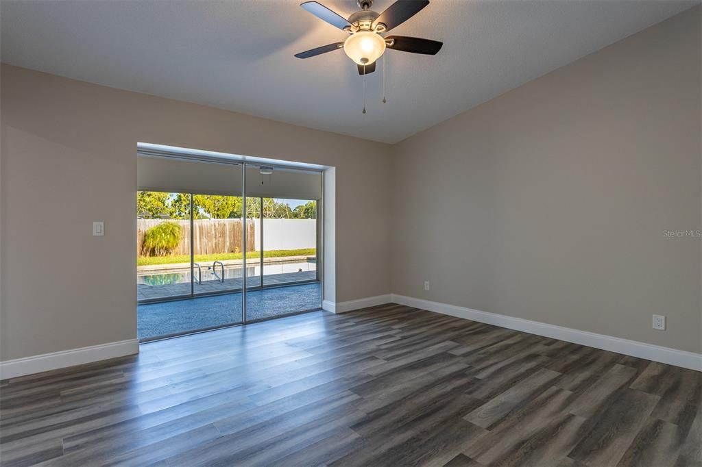 For Sale: $610,000 (3 beds, 3 baths, 1716 Square Feet)