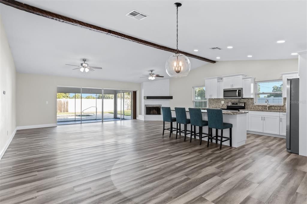 For Sale: $610,000 (3 beds, 3 baths, 1716 Square Feet)