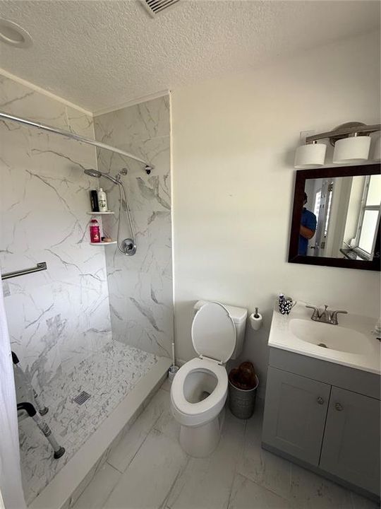 En Venta: $399,900 (3 camas, 2 baños, 1290 Pies cuadrados)