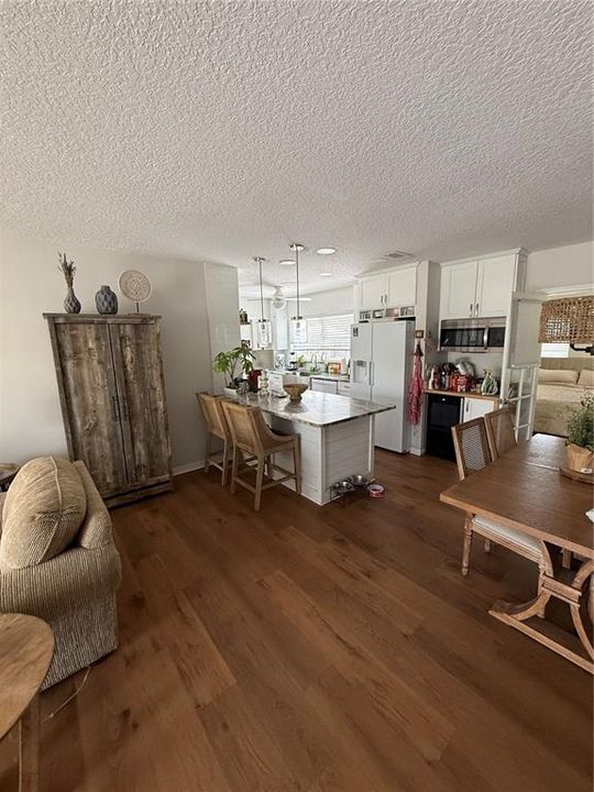 En Venta: $399,900 (3 camas, 2 baños, 1290 Pies cuadrados)