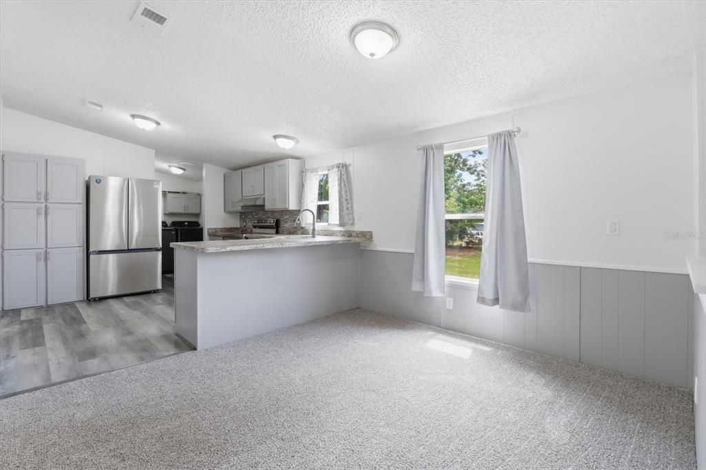 For Sale: $225,000 (4 beds, 2 baths, 1440 Square Feet)