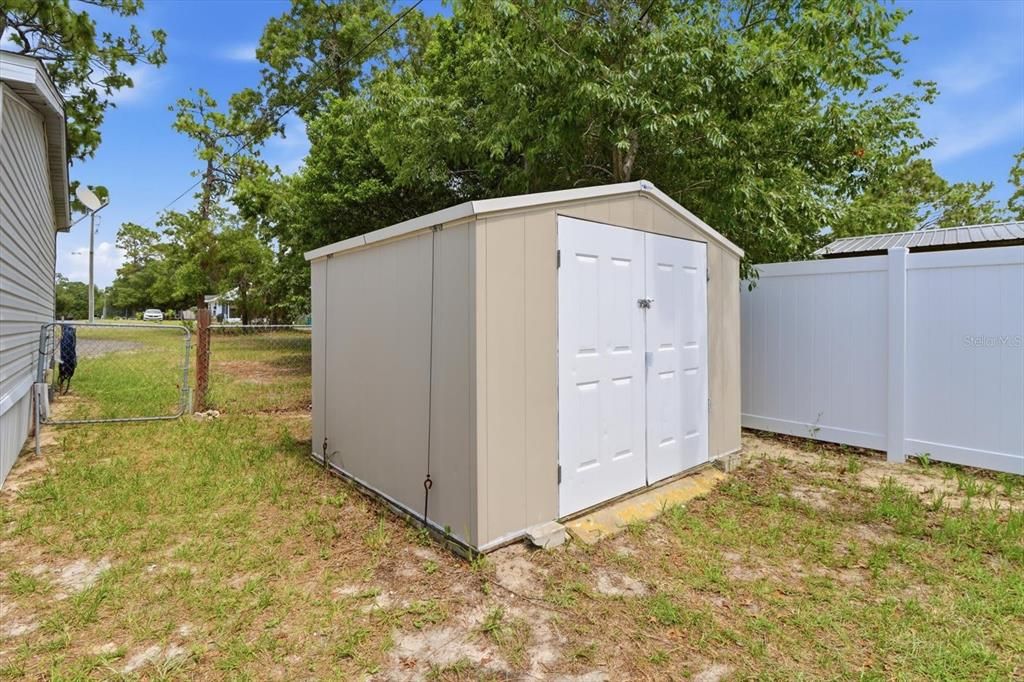 For Sale: $225,000 (4 beds, 2 baths, 1440 Square Feet)
