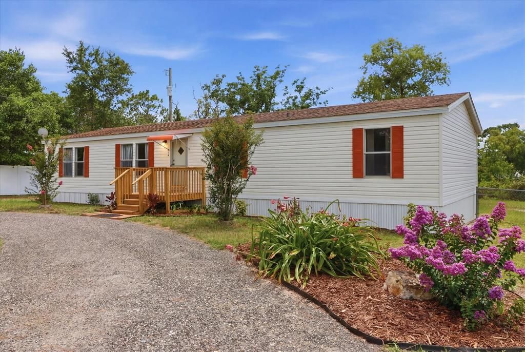 For Sale: $225,000 (4 beds, 2 baths, 1440 Square Feet)