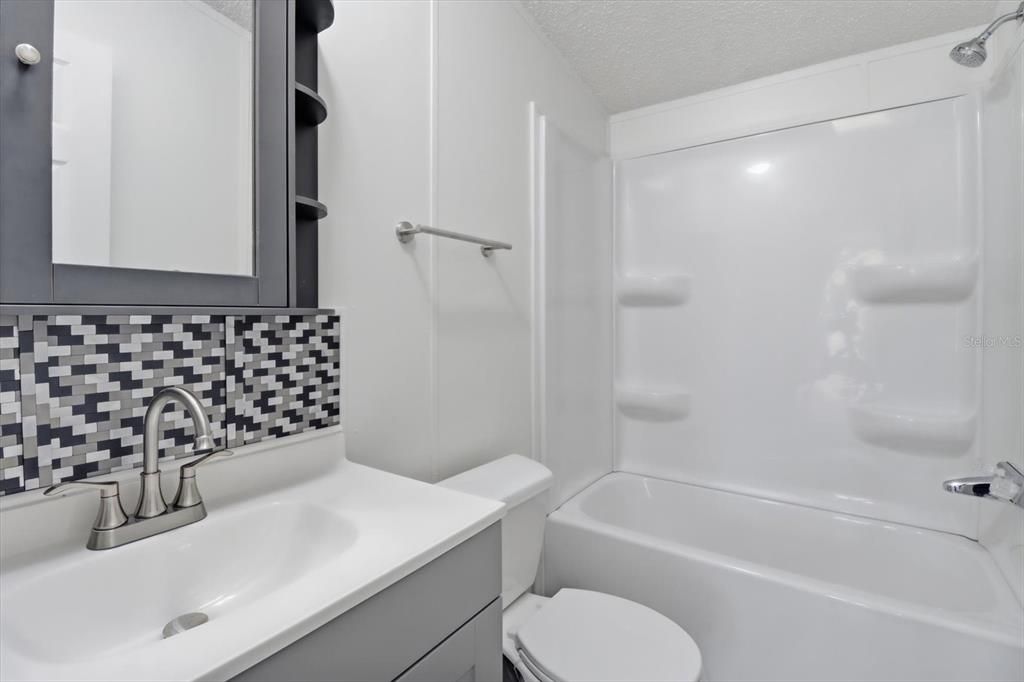 For Sale: $225,000 (4 beds, 2 baths, 1440 Square Feet)