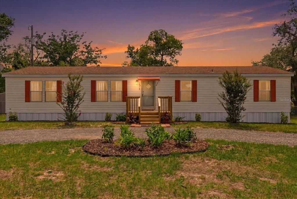 For Sale: $225,000 (4 beds, 2 baths, 1440 Square Feet)