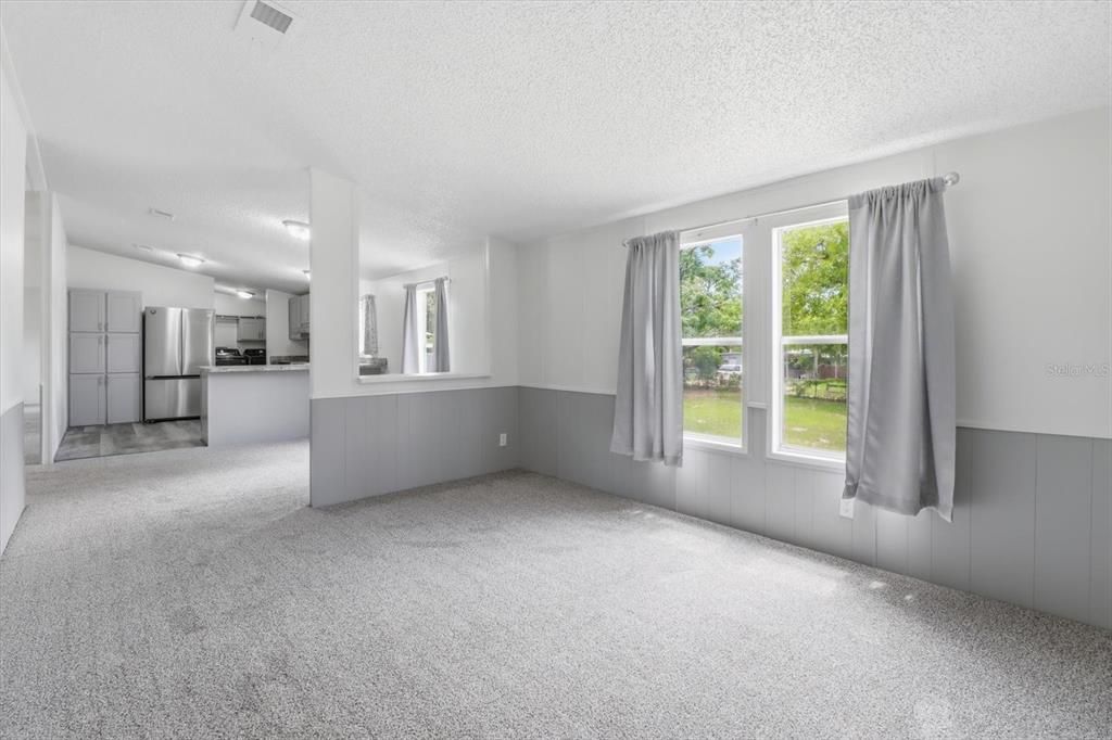 For Sale: $225,000 (4 beds, 2 baths, 1440 Square Feet)