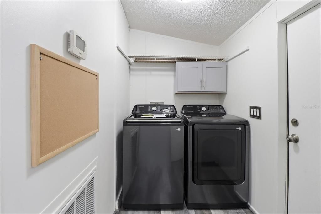 For Sale: $225,000 (4 beds, 2 baths, 1440 Square Feet)