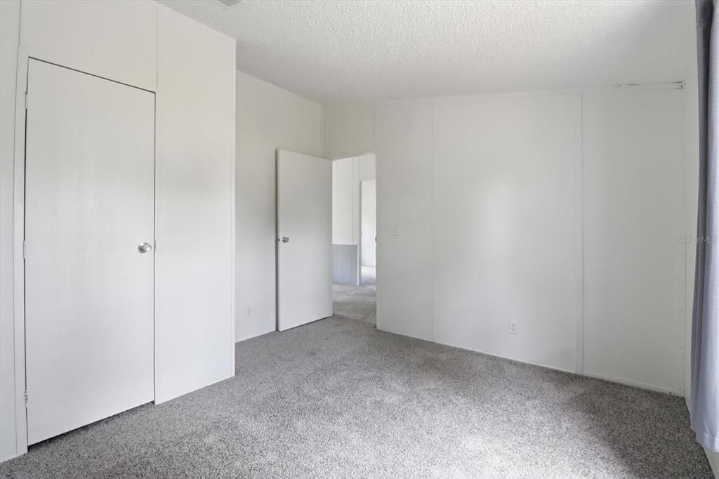 For Sale: $225,000 (4 beds, 2 baths, 1440 Square Feet)