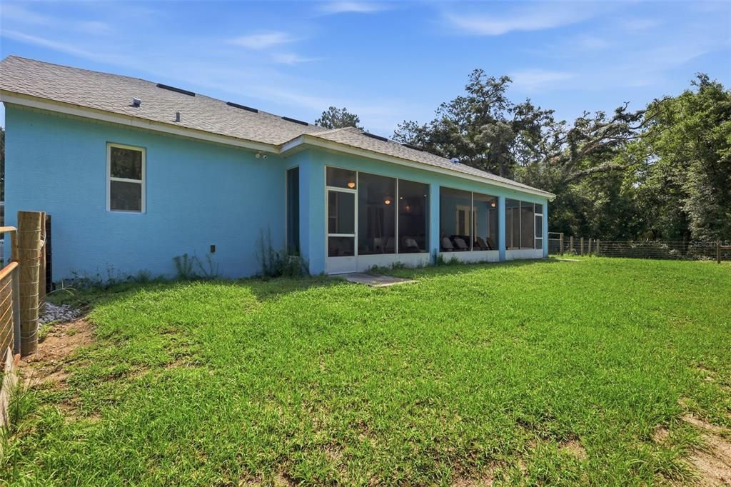 For Sale: $800,000 (4 beds, 3 baths, 2559 Square Feet)
