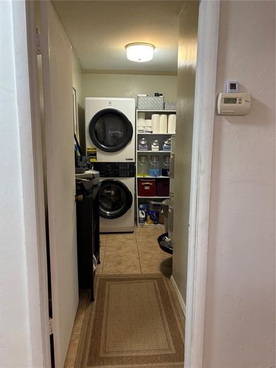 For Sale: $260,000 (2 beds, 2 baths, 1156 Square Feet)