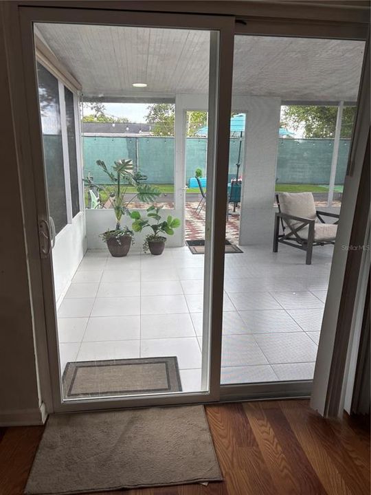 For Sale: $260,000 (2 beds, 2 baths, 1156 Square Feet)