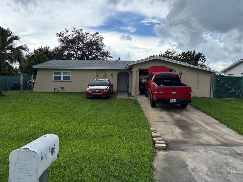 For Sale: $260,000 (2 beds, 2 baths, 1156 Square Feet)