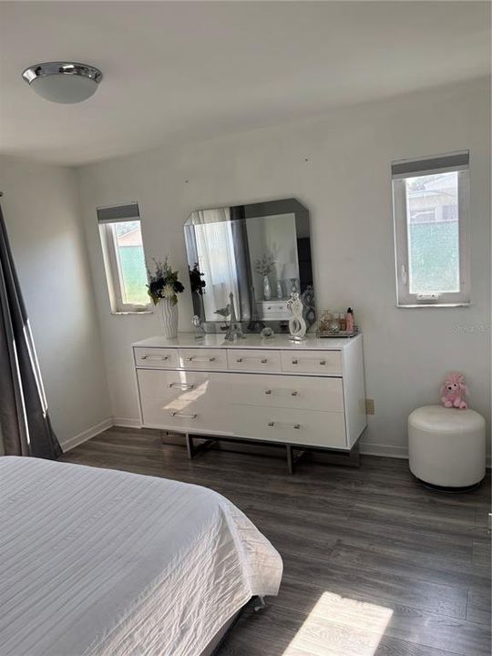For Sale: $260,000 (2 beds, 2 baths, 1156 Square Feet)