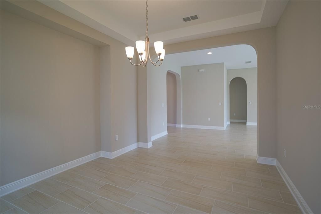 For Sale: $675,000 (4 beds, 4 baths, 2800 Square Feet)