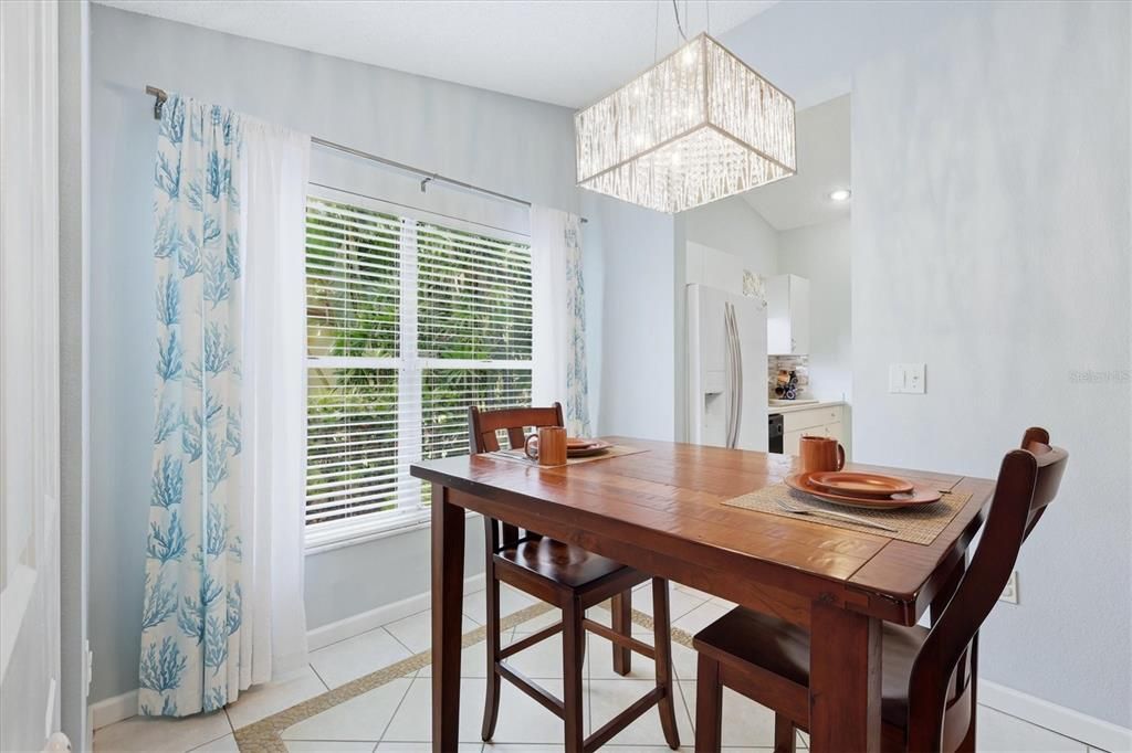 For Sale: $274,999 (2 beds, 2 baths, 1340 Square Feet)