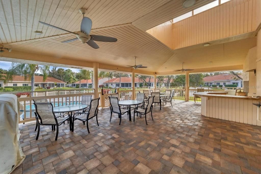 For Sale: $274,999 (2 beds, 2 baths, 1340 Square Feet)