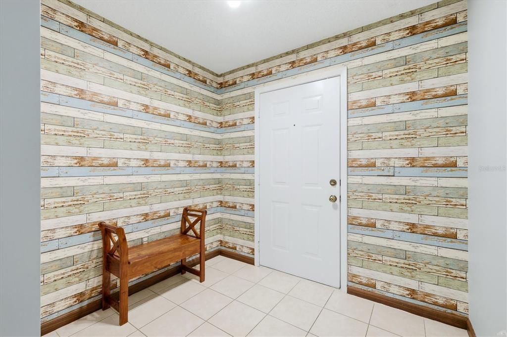 For Sale: $274,999 (2 beds, 2 baths, 1340 Square Feet)