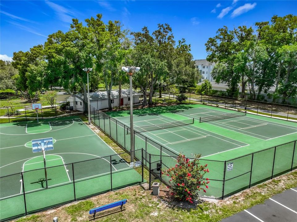 For Sale: $379,900 (3 beds, 2 baths, 1458 Square Feet)