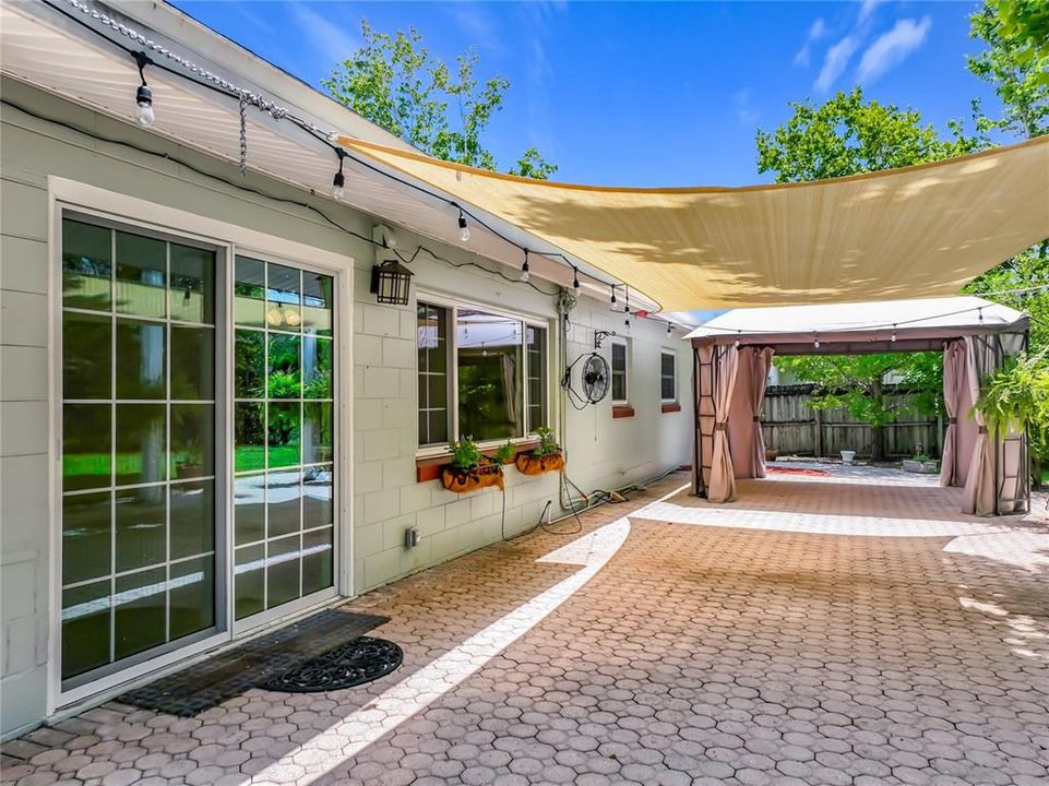 For Sale: $379,900 (3 beds, 2 baths, 1458 Square Feet)