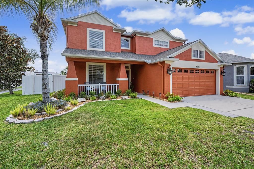 For Sale: $475,000 (3 beds, 2 baths, 2481 Square Feet)
