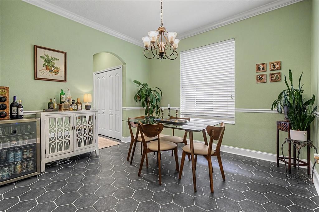 For Sale: $475,000 (3 beds, 2 baths, 2481 Square Feet)