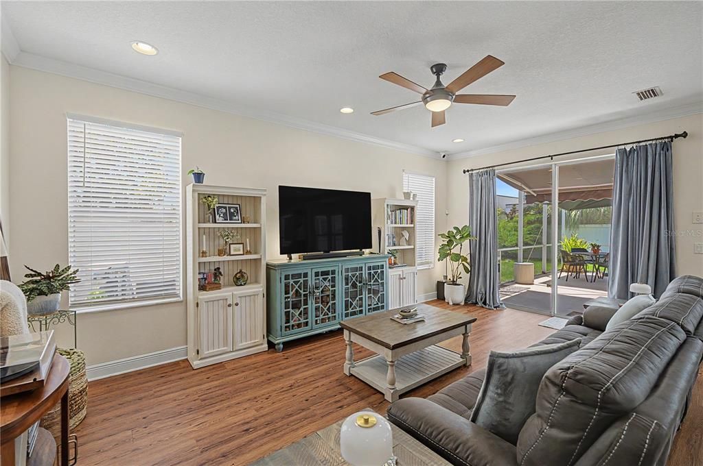 For Sale: $475,000 (3 beds, 2 baths, 2481 Square Feet)