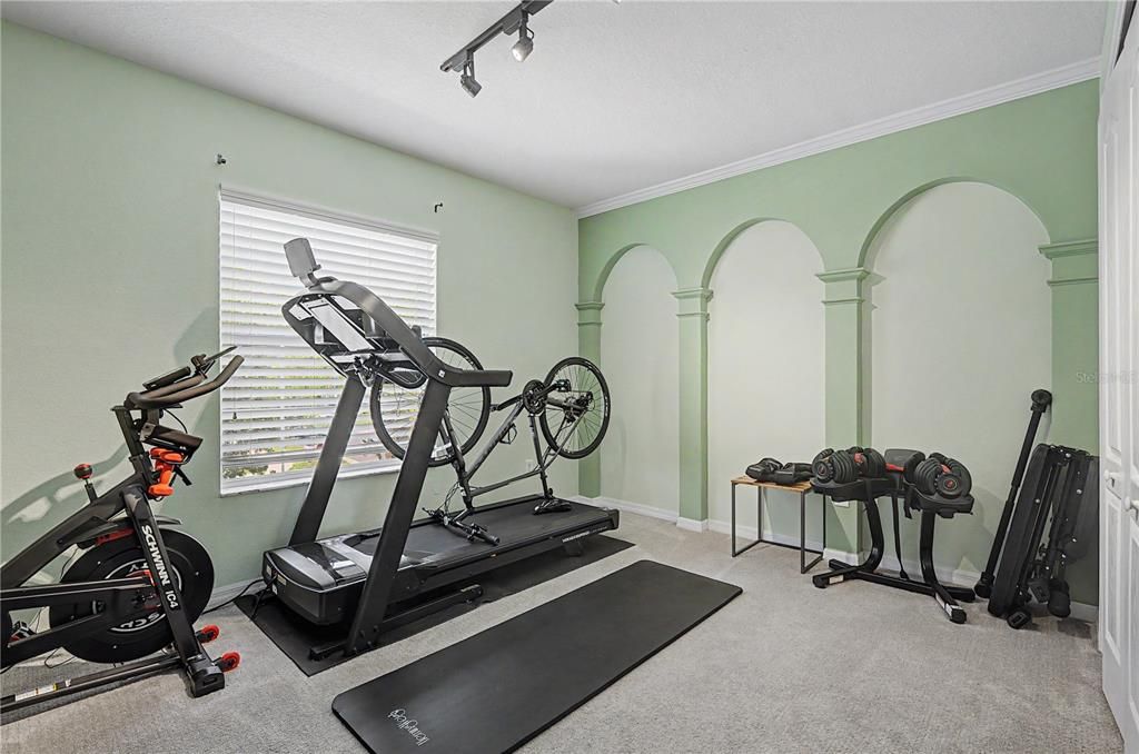 For Sale: $475,000 (3 beds, 2 baths, 2481 Square Feet)