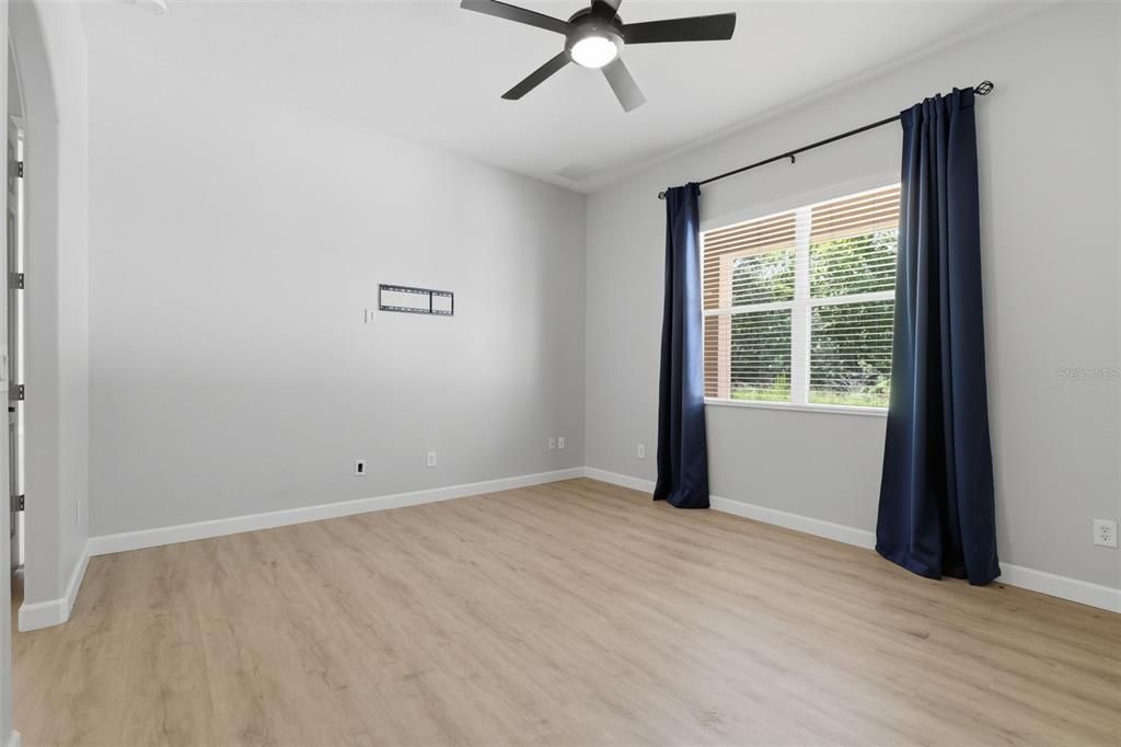 For Sale: $574,000 (4 beds, 3 baths, 2653 Square Feet)