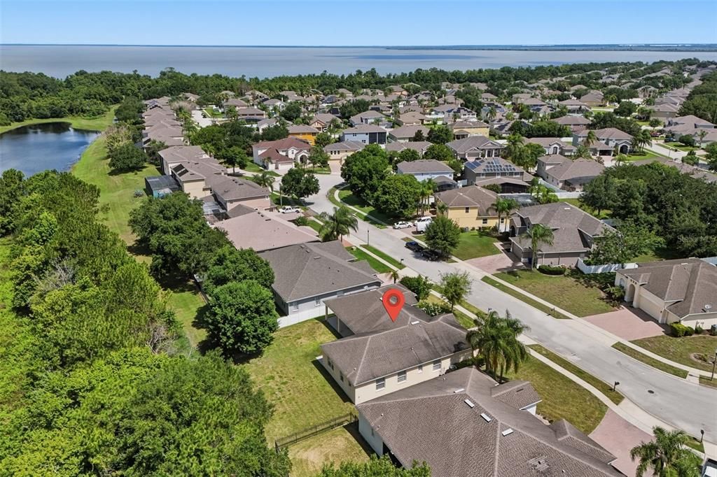 For Sale: $574,000 (4 beds, 3 baths, 2653 Square Feet)