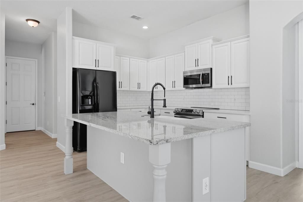 For Sale: $574,000 (4 beds, 3 baths, 2653 Square Feet)