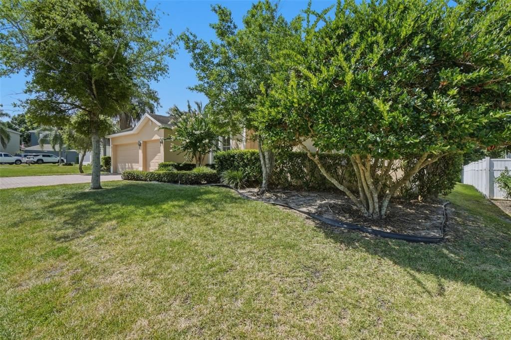 For Sale: $574,000 (4 beds, 3 baths, 2653 Square Feet)