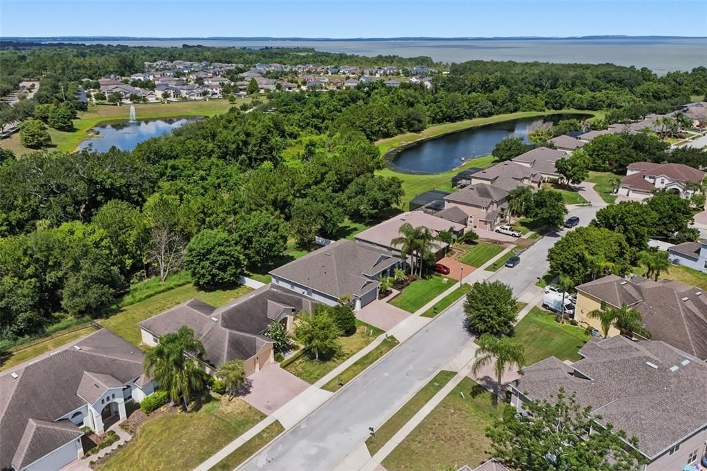 For Sale: $574,000 (4 beds, 3 baths, 2653 Square Feet)