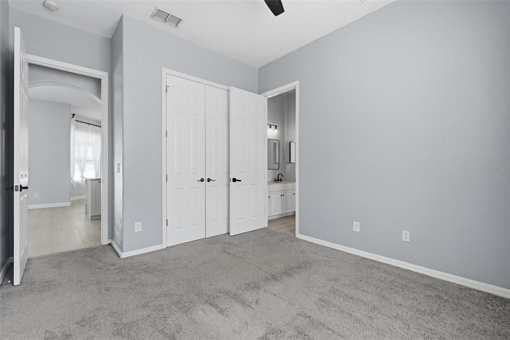For Sale: $574,000 (4 beds, 3 baths, 2653 Square Feet)