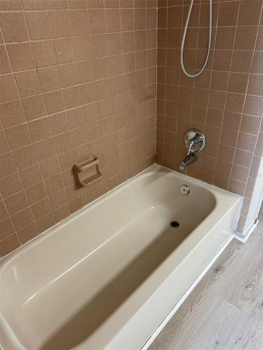 В аренду: $1,400 (2 спален, 1 ванн, 1236 Квадратных фут)
