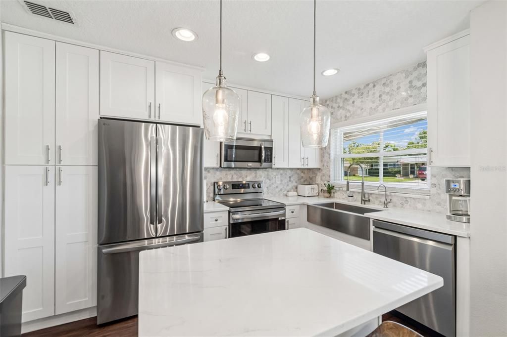 For Sale: $520,000 (3 beds, 2 baths, 1297 Square Feet)