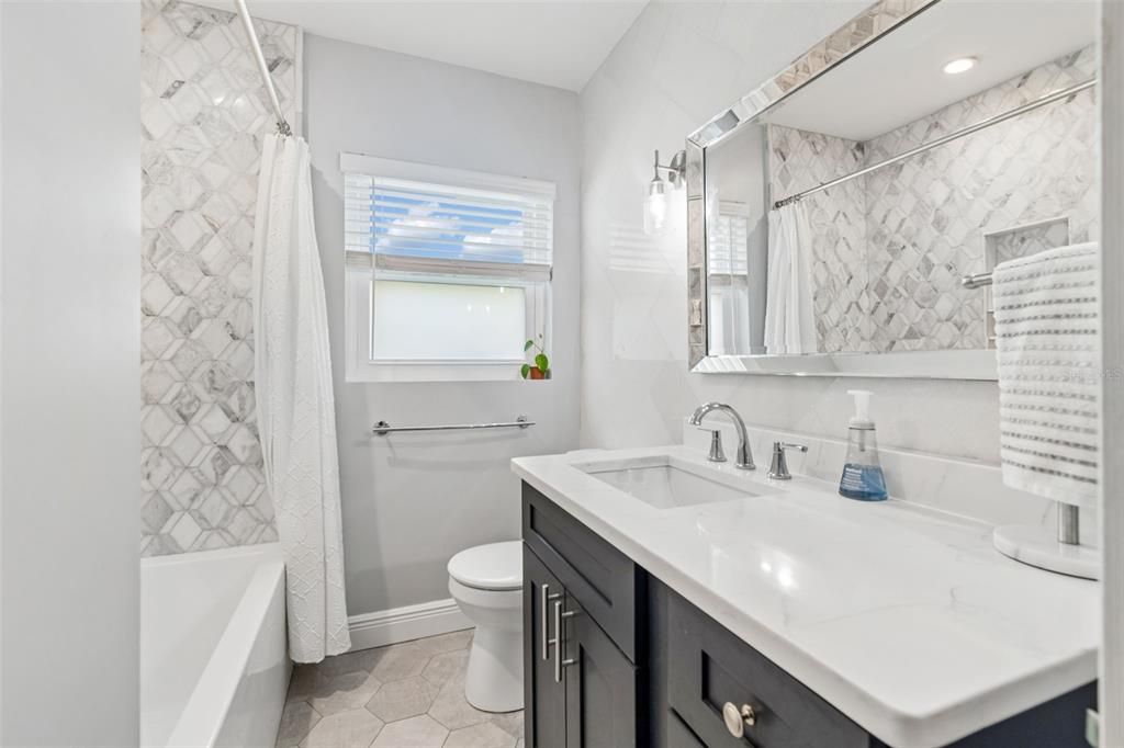 For Sale: $520,000 (3 beds, 2 baths, 1297 Square Feet)