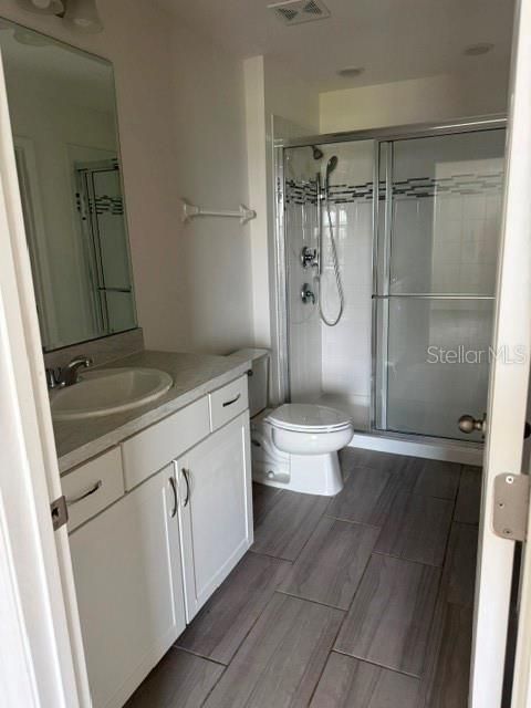 En Venta: $300,000 (4 camas, 3 baños, 1649 Pies cuadrados)