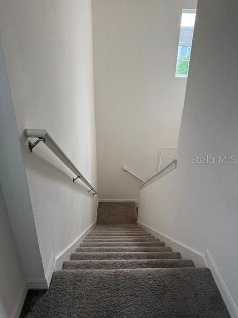 En Venta: $300,000 (4 camas, 3 baños, 1649 Pies cuadrados)